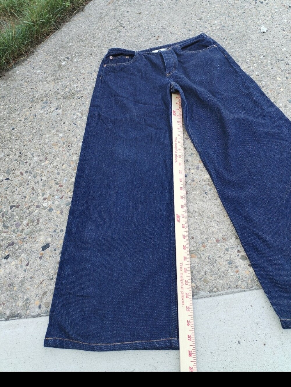 Still here jeans - Picture 2 of 10
